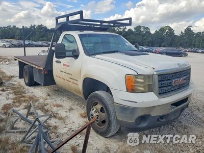 Czwarte zdjęcie samochodu z boku: 2013 GMC SIERRA C3500 VIN:1GD312CG2DF210631 - miniatura