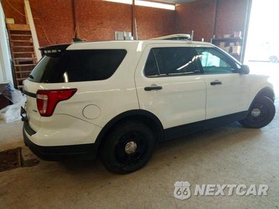 Trzecie zdjęcie samochodu z tyłu: 2019 FORD EXPLORER POLICE INTERCEPTOR VIN:1FM5K8AR9KGA29806 - miniatura