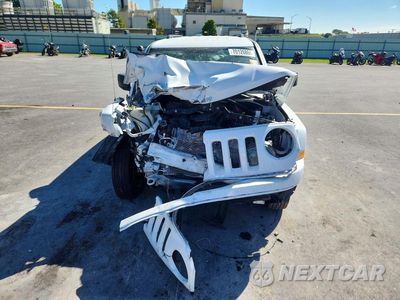 Piąte zdjęcie samochodu w środku: 2016 JEEP PATRIOT SPORT VIN:1C4NJPBB7GD810027 - miniatura