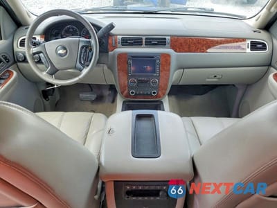 Zdjęcie 8 z 13 samochodu: 2007 CHEVROLET TAHOE K1500 VIN:1GNFK13057J226097 - miniatura