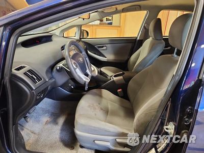 Zdjęcie 7 z 12 samochodu: 2015 TOYOTA PRIUS TWO VIN:JTDKN3DU8F1883065 - miniatura