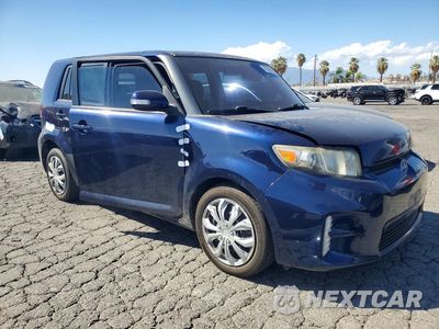 Czwarte zdjęcie samochodu z boku: 2013 SCION XB BASE VIN:JTLZE4FE8DJ039314 - miniatura