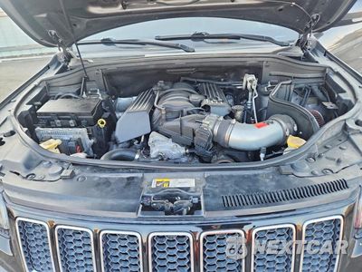 Zdjęcie 12 z 13 samochodu: 2015 JEEP GRAND CHEROKEE SRT-8 VIN:1C4RJFDJ7FC778507 - miniatura