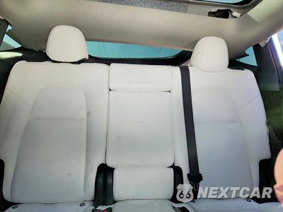 Zdjęcie 10 z 13 samochodu: 2024 TESLA MODEL Y VIN:7SAYGDED4RF105675 - miniatura
