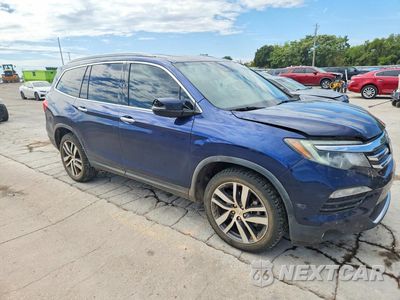 Czwarte zdjęcie samochodu z boku: 2016 HONDA PILOT ELITE VIN:5FNYF6H02GB103070 - miniatura