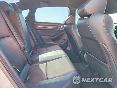 Zdjęcie 10 z 12 samochodu: 2018 HONDA ACCORD SPORT VIN:1HGCV1F39JA204542 - miniatura