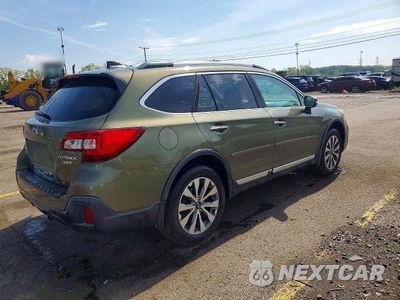Trzecie zdjęcie samochodu z tyłu: 2018 SUBARU OUTBACK TOURING VIN:4S4BSETC2J3344138 - miniatura