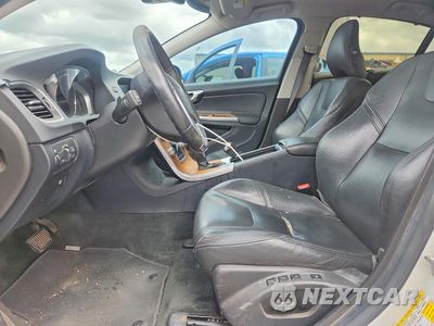 Zdjęcie 7 z 12 samochodu: 2016 VOLVO S60 PREMIER VIN:LYV402FK4GB105434 - miniatura