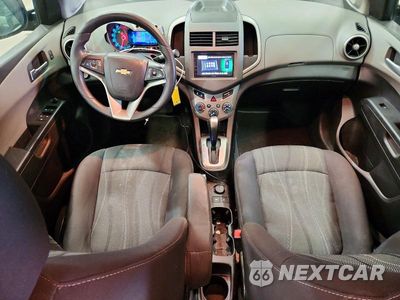 Zdjęcie 8 z 12 samochodu: 2015 CHEVROLET SONIC LT VIN:1G1JC5SH1F4158076 - miniatura