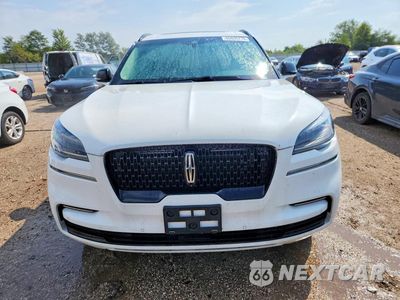 Piąte zdjęcie samochodu w środku: 2024 LINCOLN AVIATOR RESERVE VIN:5LM5J7XC3RGL07302 - miniatura