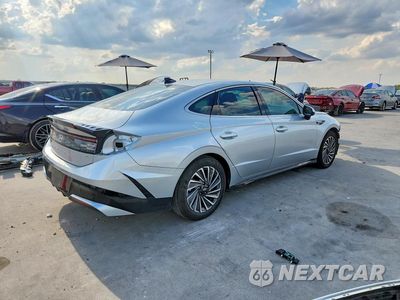 Trzecie zdjęcie samochodu z tyłu: 2025 HYUNDAI SONATA HYBRID SEL VIN:KMHL34JJ5SA123899 - miniatura