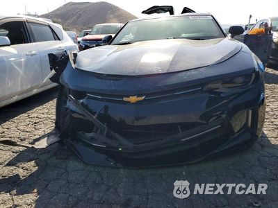 Piąte zdjęcie samochodu w środku: 2018 CHEVROLET CAMARO LT VIN:1G1FB1RS1J0141250 - miniatura