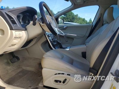 Zdjęcie 7 z 12 samochodu: 2015 VOLVO XC60 T6 PREMIER VIN:YV4902RK1F2635889 - miniatura
