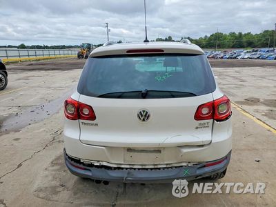Zdjęcie 6 z 13 samochodu: 2009 VOLKSWAGEN TIGUAN SE VIN:WVGBV75N69W518868 - miniatura