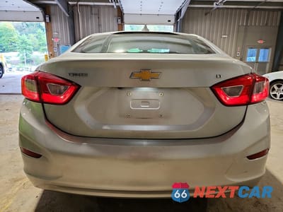 Zdjęcie 6 z 12 samochodu: 2018 CHEVROLET CRUZE LT VIN:1G1BE5SM3J7171754 - miniatura