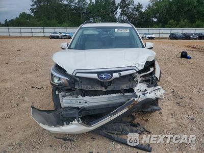 Piąte zdjęcie samochodu w środku: 2020 SUBARU FORESTER PREMIUM VIN:JF2SKAJC3LH532691 - miniatura