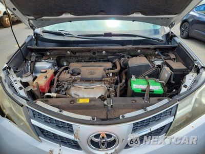 Zdjęcie 12 z 13 samochodu: 2015 TOYOTA RAV4 LE VIN:JTMBFREV3FJ023128 - miniatura