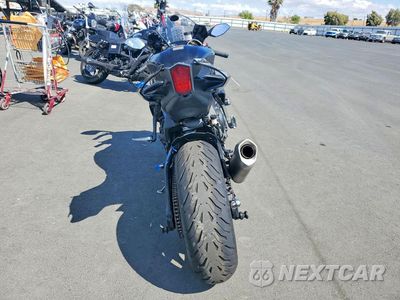 Czwarte zdjęcie samochodu z boku: 2024 YAMAHA YZFR1 VIN:JYARN66Y9RA001191 - miniatura