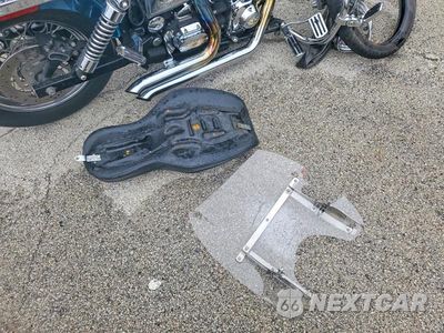 Zdjęcie 8 z 9 samochodu: 2004 HARLEY-DAVIDSON FXDWGI VIN:1HD1GPW164K318402 - miniatura