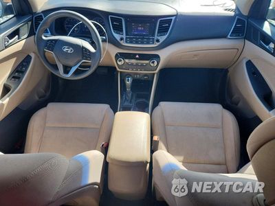 Zdjęcie 8 z 13 samochodu: 2016 HYUNDAI TUCSON SE VIN:KM8J23A42GU108541 - miniatura