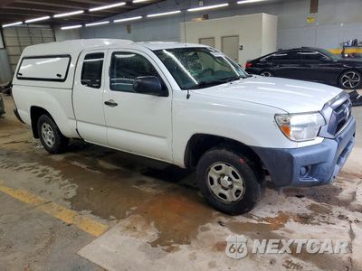 Czwarte zdjęcie samochodu z boku: 2015 TOYOTA TACOMA BASE VIN:5TFTX4CN5FX055597 - miniatura