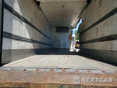 Zdjęcie 10 z 11 samochodu: 2011 FREIGHTLINER M2 106 MEDIUM DUTY VIN:1FVACWDT7BDBD8040 - miniatura