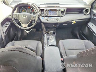Zdjęcie 8 z 14 samochodu: 2017 TOYOTA RAV4 HYBRID XLE VIN:JTMRJREV1HD144559 - miniatura