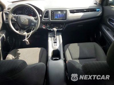 Zdjęcie 8 z 13 samochodu: 2018 HONDA HR-V EX VIN:3CZRU6H53JG721547 - miniatura