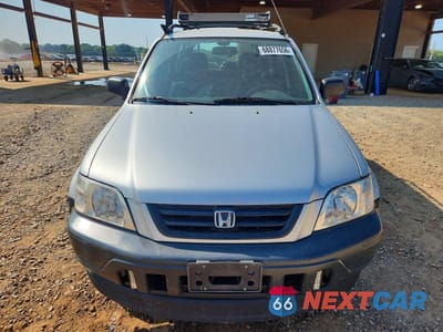 Piąte zdjęcie samochodu w środku: 1999 HONDA CR-V LX VIN:JHLRD1843XC083752 - miniatura