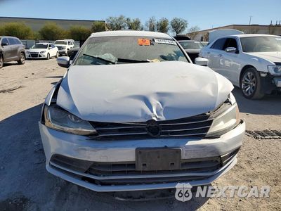 Piąte zdjęcie samochodu w środku: 2017 VOLKSWAGEN JETTA S VIN:3VW2B7AJ0HM312490 - miniatura
