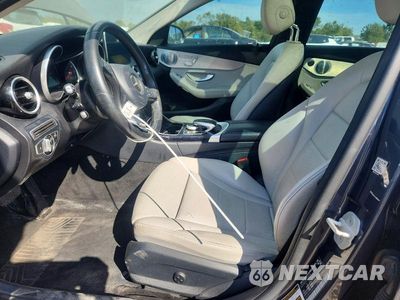 Zdjęcie 7 z 12 samochodu: 2016 MERCEDES-BENZ C 300 4MATIC VIN:55SWF4KB8GU108388 - miniatura