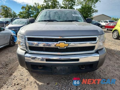 Piąte zdjęcie samochodu w środku: 2009 CHEVROLET SILVERADO K1500 LT VIN:3GCEK23C49G233826 - miniatura