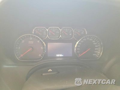 Zdjęcie 9 z 13 samochodu: 2015 CHEVROLET SUBURBAN K1500 LT VIN:1GNSKJKCXFR155019 - miniatura