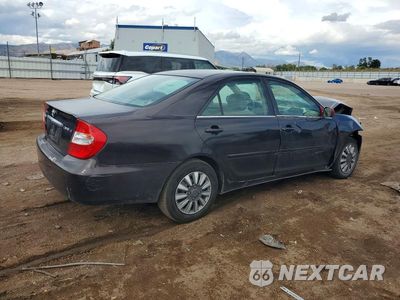 Trzecie zdjęcie samochodu z tyłu: 2002 TOYOTA CAMRY LE VIN:4T1BE32K32U575646 - miniatura