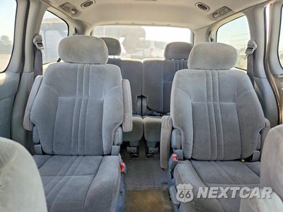 Zdjęcie 10 z 14 samochodu: 2003 TOYOTA SIENNA LE VIN:4T3ZF13C03U518417 - miniatura