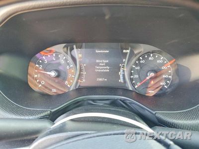 Zdjęcie 9 z 13 samochodu: 2025 JEEP COMPASS LATITUDE VIN:3C4NJDBN3ST567456 - miniatura
