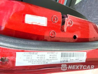 Zdjęcie 12 z 12 samochodu: 2017 DODGE CHALLENGER SXT VIN:2C3CDZAG3HH611749 - miniatura