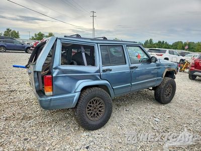 Trzecie zdjęcie samochodu z tyłu: 1998 JEEP CHEROKEE SPORT VIN:1J4FJ68S0WL124691 - miniatura