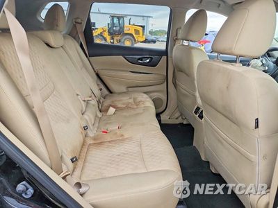 Zdjęcie 10 z 12 samochodu: 2017 NISSAN ROGUE S VIN:JN8AT2MT1HW386842 - miniatura
