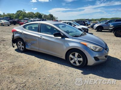 Czwarte zdjęcie samochodu z boku: 2011 HYUNDAI ELANTRA GLS VIN:KMHDH4AE8BU138582 - miniatura