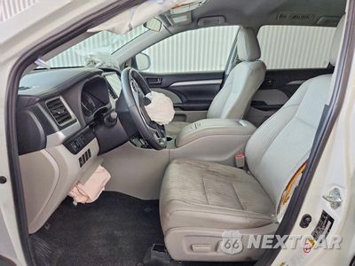 Zdjęcie 7 z 13 samochodu: 2019 TOYOTA HIGHLANDER LE PLUS VIN:5TDZZRFH9KS300764 - miniatura