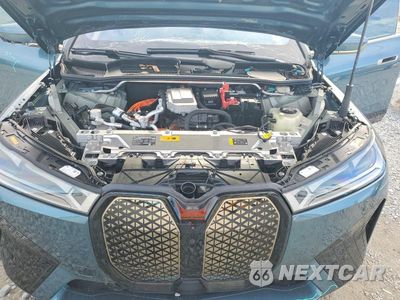 Zdjęcie 12 z 13 samochodu: 2023 BMW IX M60 VIN:WB533CF00PCL89644 - miniatura