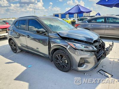 Czwarte zdjęcie samochodu z boku: 2023 NISSAN KICKS SR VIN:3N1CP5DV6PL522188 - miniatura