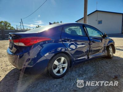 Trzecie zdjęcie samochodu z tyłu: 2013 HYUNDAI ELANTRA GLS VIN:KMHDH4AE0DU715429 - miniatura