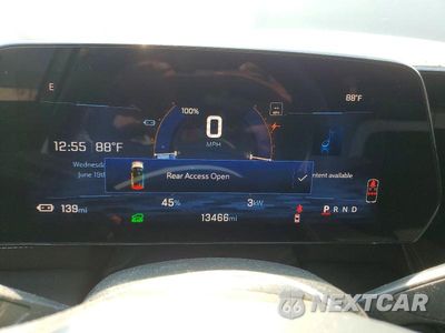 Zdjęcie 9 z 13 samochodu: 2025 CHEVROLET BLAZER LT VIN:3GNKDBRMXSS176958 - miniatura