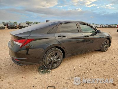 Trzecie zdjęcie samochodu z tyłu: 2023 HYUNDAI ELANTRA SEL VIN:KMHLM4AG0PU594138 - miniatura