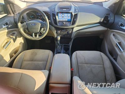 Zdjęcie 8 z 13 samochodu: 2017 FORD ESCAPE SE VIN:1FMCU0GD4HUA84186 - miniatura