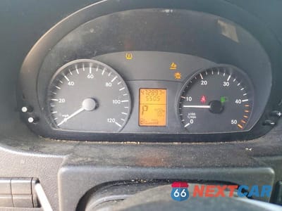 Zdjęcie 9 z 13 samochodu: 2012 MERCEDES-BENZ SPRINTER 2500 DELIVERY VAN VIN:WD3PE8CB3C5613226 - miniatura