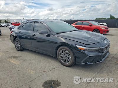 Czwarte zdjęcie samochodu z boku: 2024 HYUNDAI ELANTRA SEL VIN:KMHLM4DG7RU745040 - miniatura