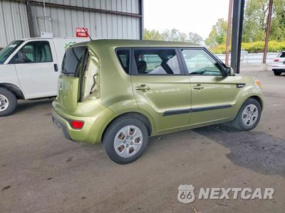 Trzecie zdjęcie samochodu z tyłu: 2013 KIA SOUL BASE VIN:KNDJT2A55D7485136 - miniatura